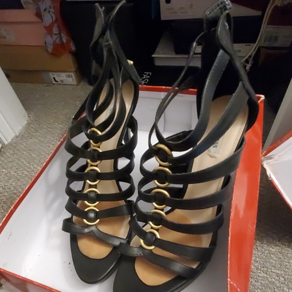 Guess heels - Picture 2 of 4
